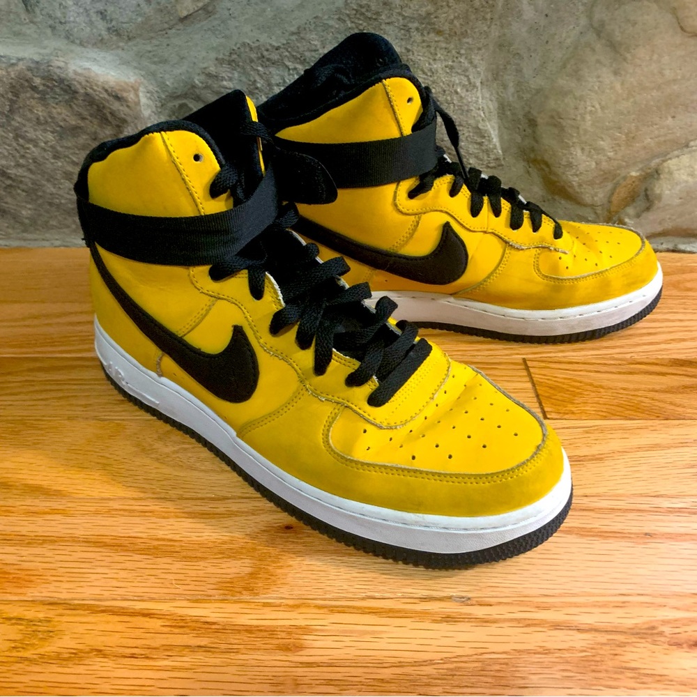 Mens 8.5 Nike Air Force 1 High '07 Strap 'Yellow Ochre'
